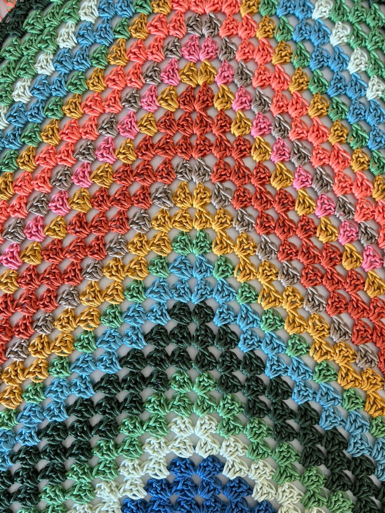 chal de algodón ogánico tejido a mano en Barcelona de Maas Colors
