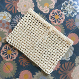 Mini falda de ganchillo de algodón orgánico hecha a mano en Barcelona de Maas Colors