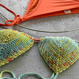 Bikini de ganchillo hecho a mano combinado con braguita de lycra de Maas Colors