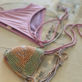 Bikini de ganchillo hecho a mano combinado con braguita de lycra de Maas Colors