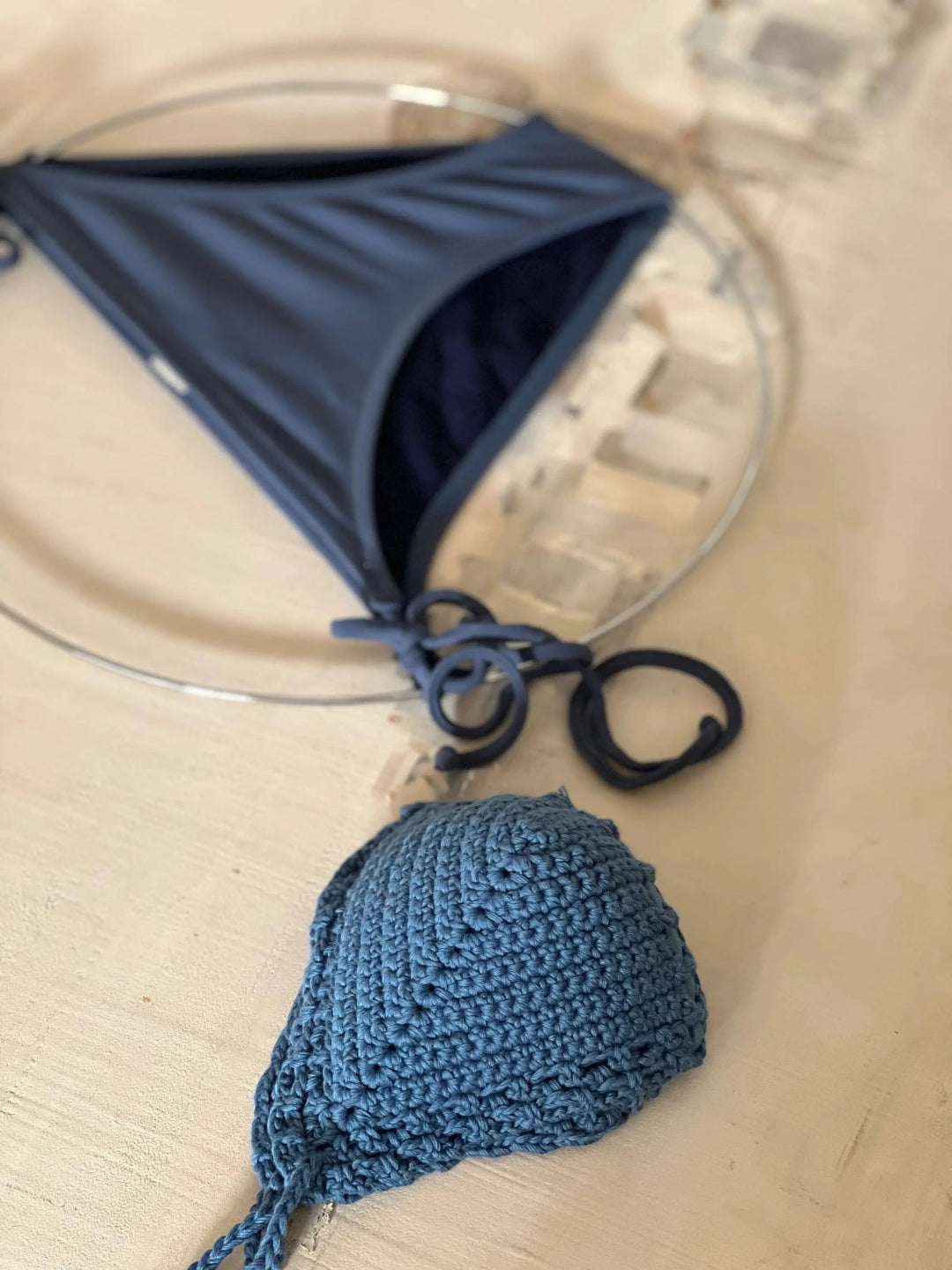 bikini de ganchillo hecho a mano con braguita de lycra de Maas Colors