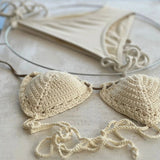 bikini de ganchillo hecho a mano con braguita de lycra de Maas Colors