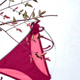 Bikini de ganchillo hecho a mano combinado con braguita de lycra de Maas Colors