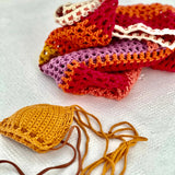 bikini de ganchillo hecho a mano con braguita de lycra de Maas Colors