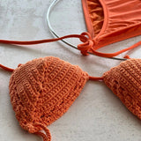 bikini de ganchillo hecho a mano con braguita de lycra de Maas Colors