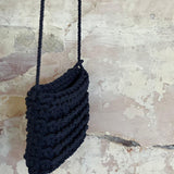 Mini bolso de cinta de raso tejido a mano en Barcelona de Maas Colors