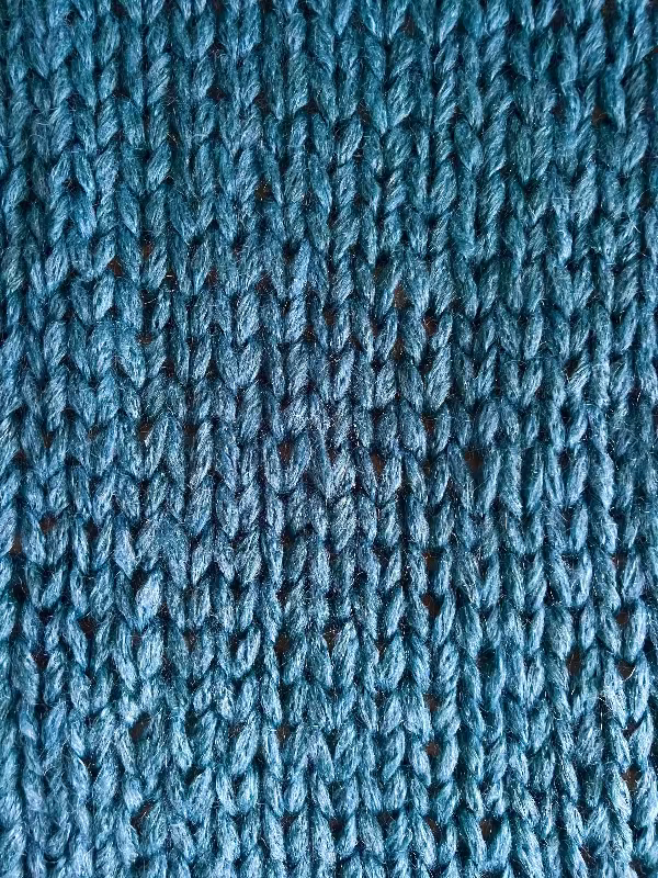 chales de mohair tejidos a mano en Barcelona de Maas Colors