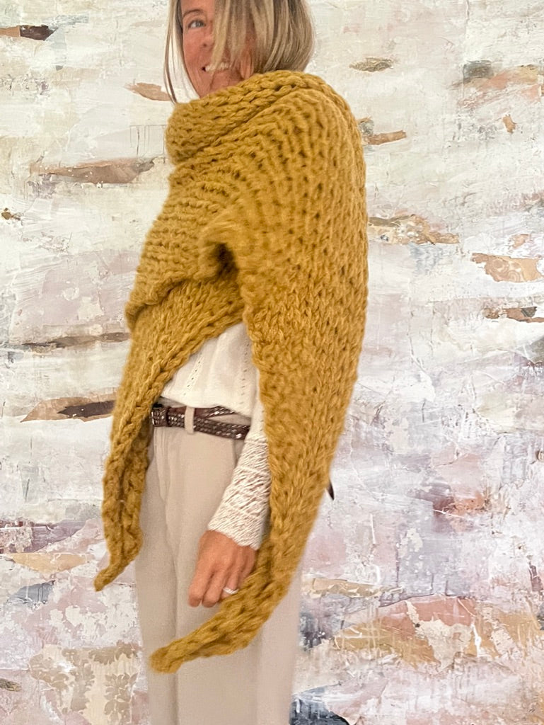 chales de mohair tejidos a mano en Barcelona de Maas Colors