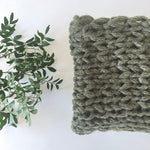 chales de mohair tejidos a mano en Barcelona de Maas Colors