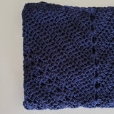 Chal de crochet color nude  de algodón orgánico tejido a mano en Barcelona de Maas Colors detalle 