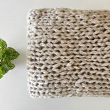 chales de mohair tejidos a mano en Barcelona de Maas Colors