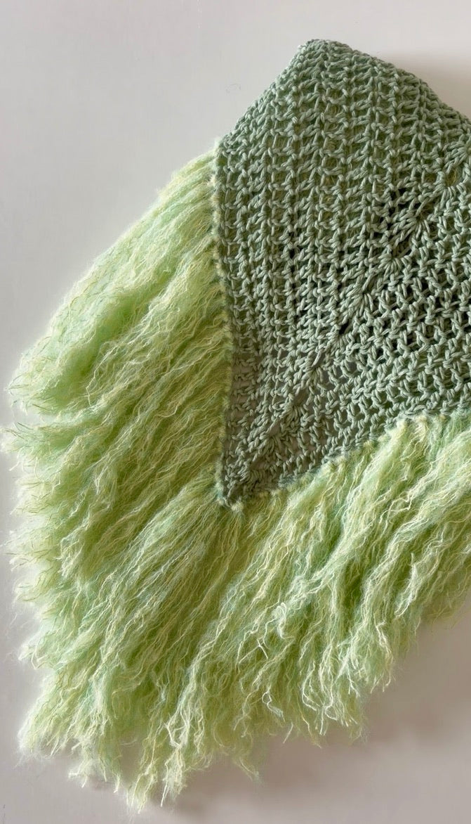 Chal artesanal de algodón orgánico color agua con flecos de mohair - Maas colors - Vista doblado  