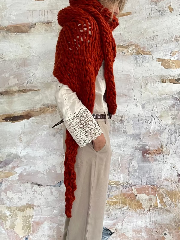 chales de mohair tejidos a mano en Barcelona de Maas Colors