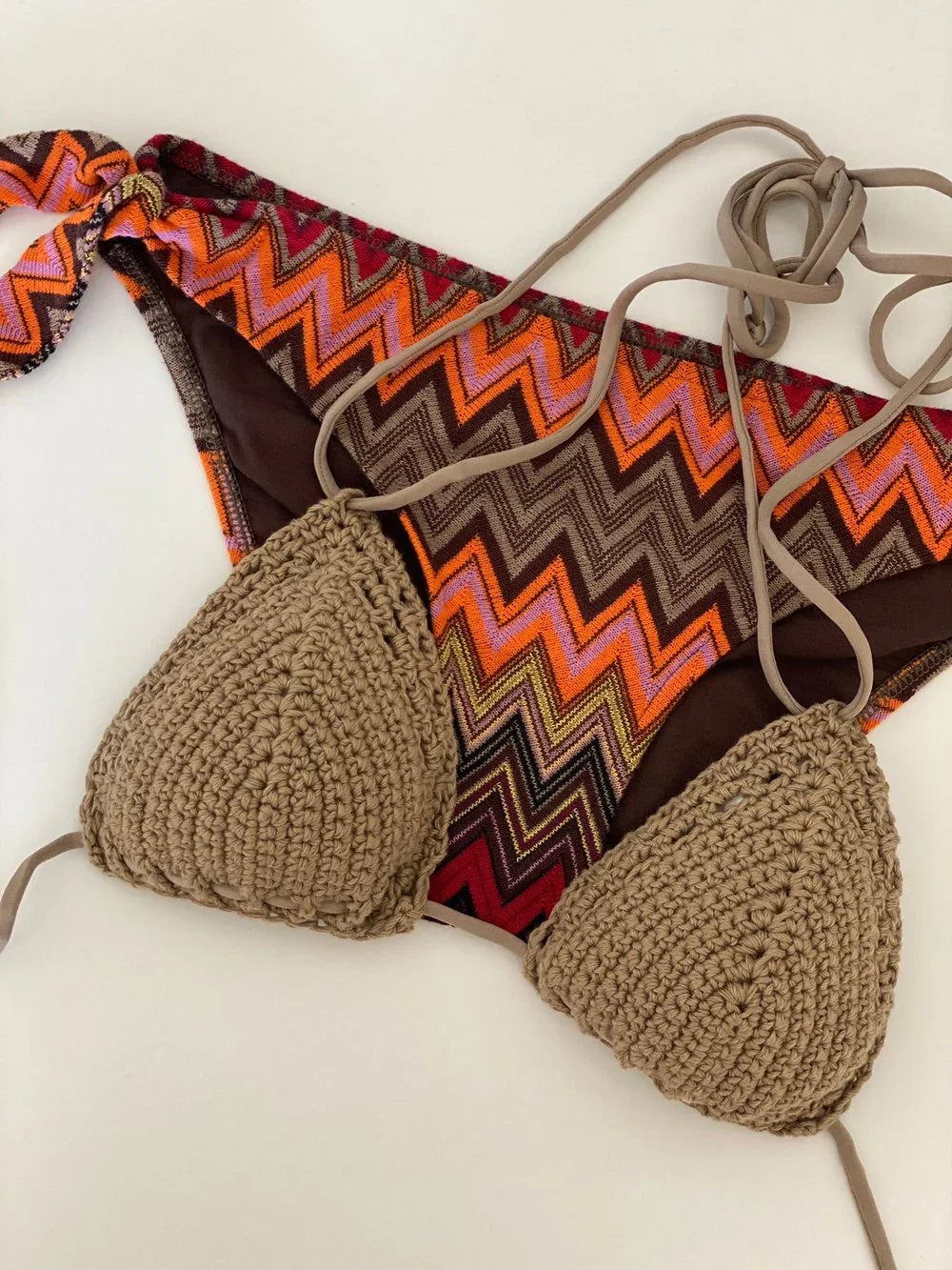 Bikini de algodón orgánico de ganchillo combinado con braguita de lycra de Maas Colors Vista Producto