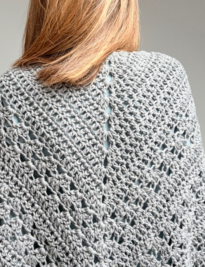 Chal artesanal de lana vegana color gris - Maas colors - Vista detalle 