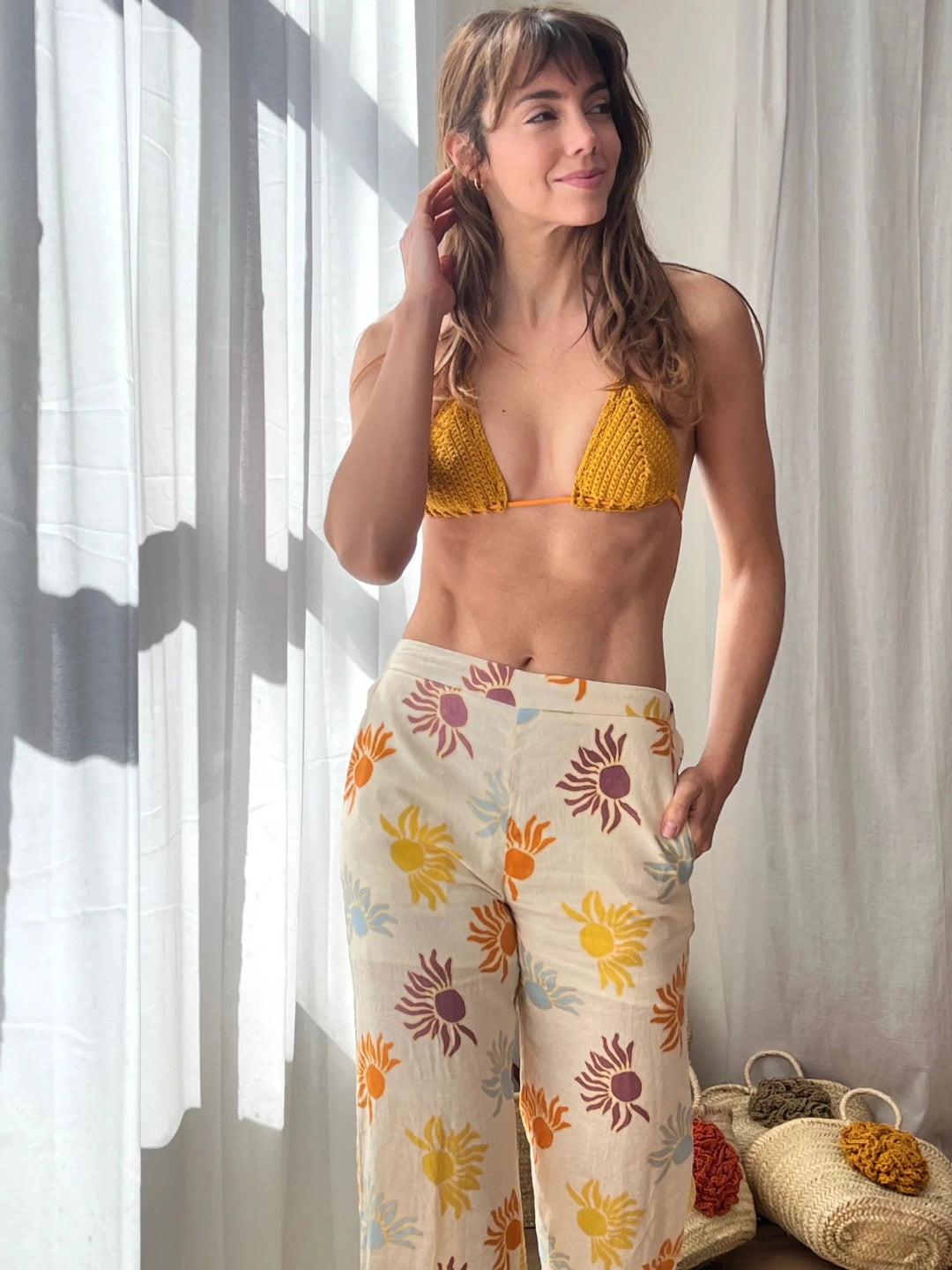 bikini de ganchillo hecho a mano con braguita de lycra de Maas Colors