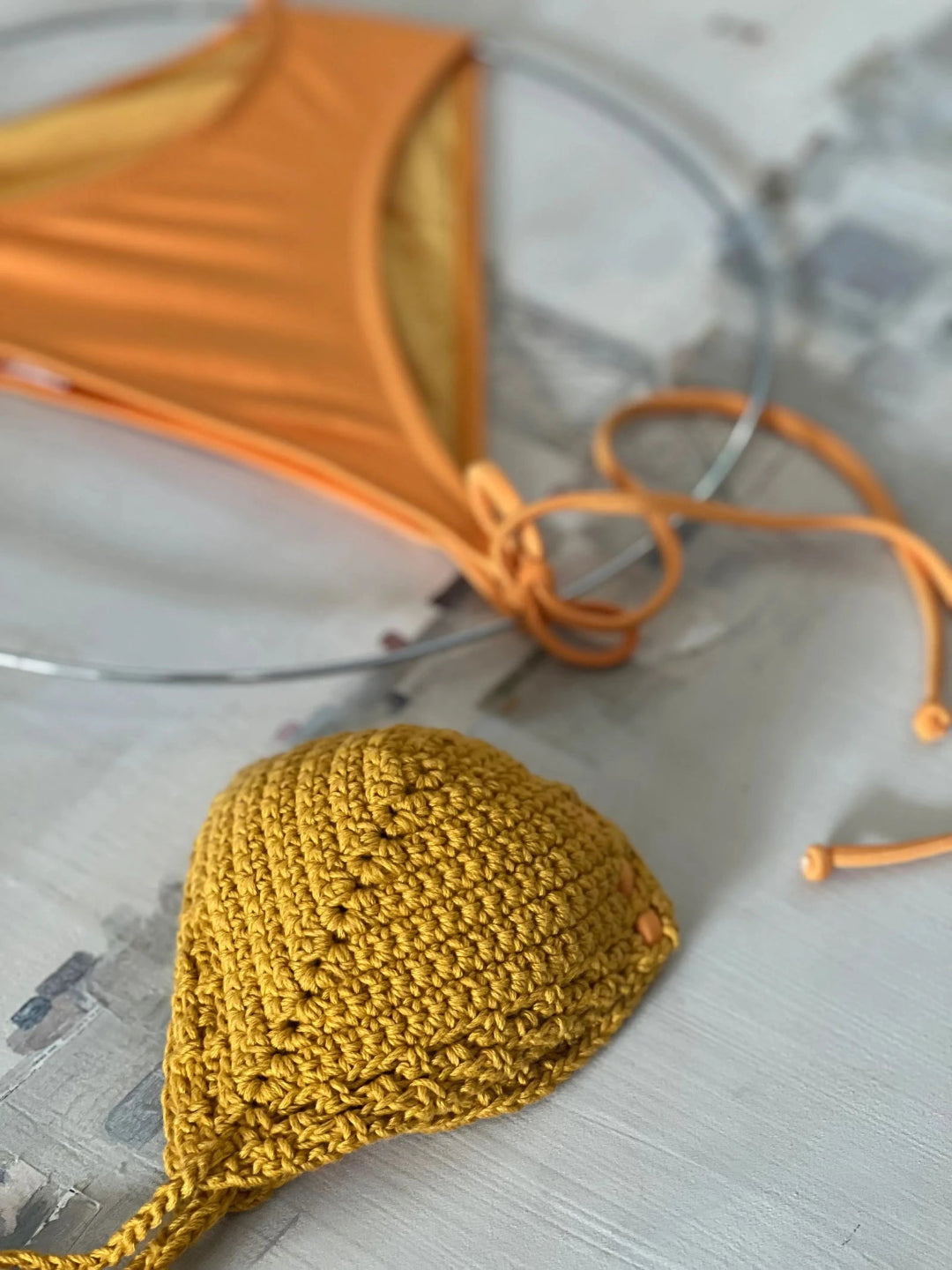 bikini de ganchillo hecho a mano con braguita de lycra de Maas Colors