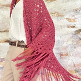 Chal de crochet color malva de lana vegana tejido a mano en Barcelona de Maas Colors 