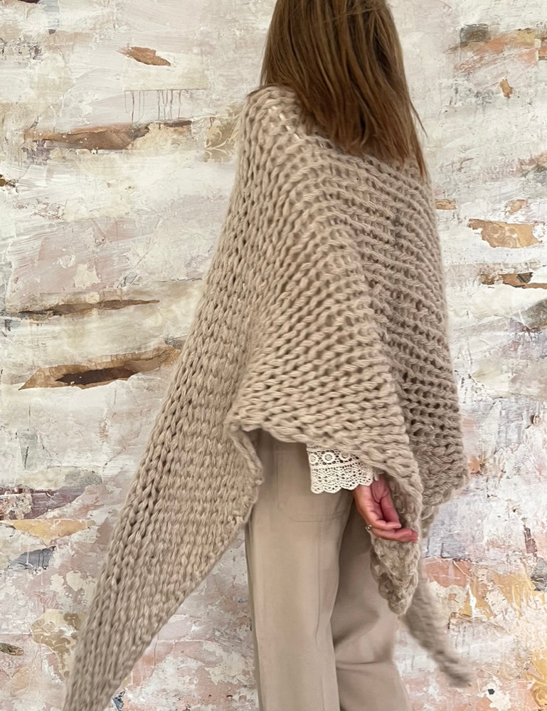 chales de mohair tejidos a mano en Barcelona de Maas Colors