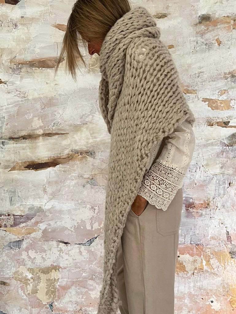 chales de mohair tejidos a mano en Barcelona de Maas Colors